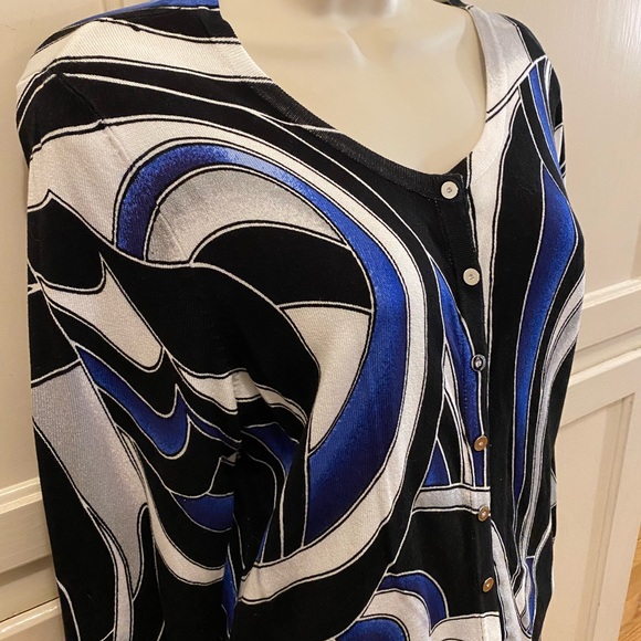 WHBM Blue Whit & Black Sweater - Picture 2 of 6